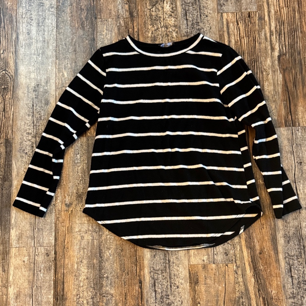 Black and White Striped Women's Top